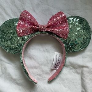 Minnie ears